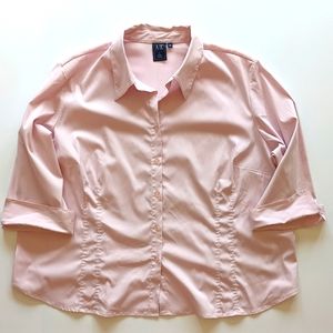 Pink A&E Sport v-neck button down summer Size 26